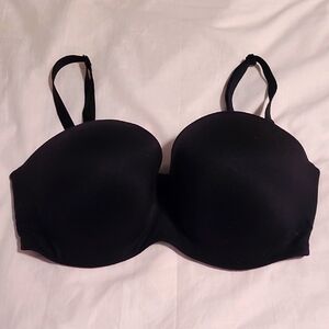 Victoria Secret Body by Victoria lined underwire strapless bra w/ straps 36DDD